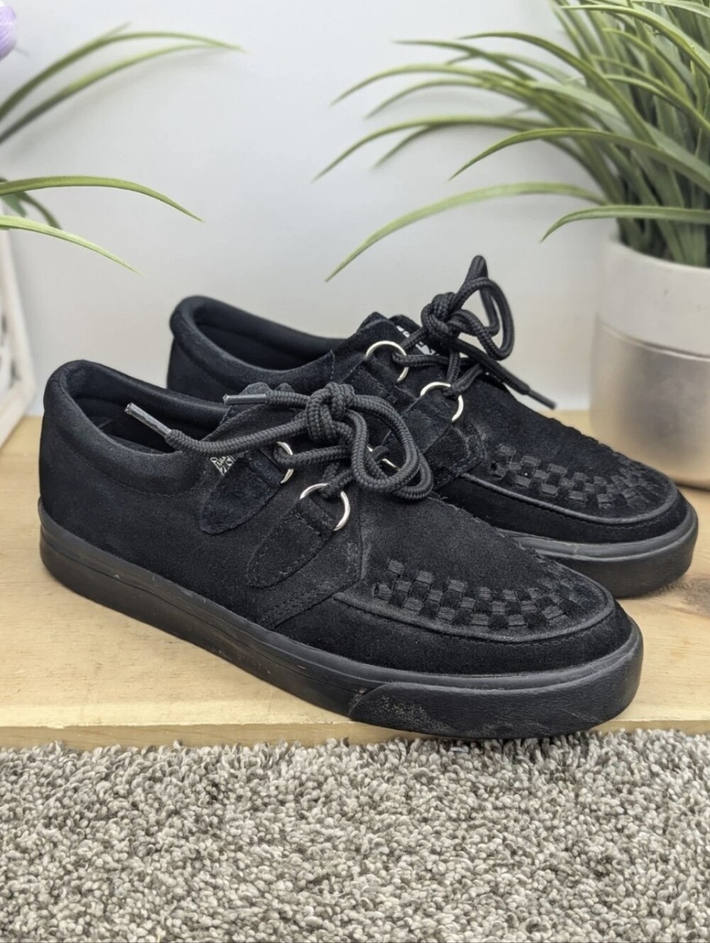 T.U.K. Black Suede Lace Up  Womens Size 9 Casual Comfort School Shoes Walking